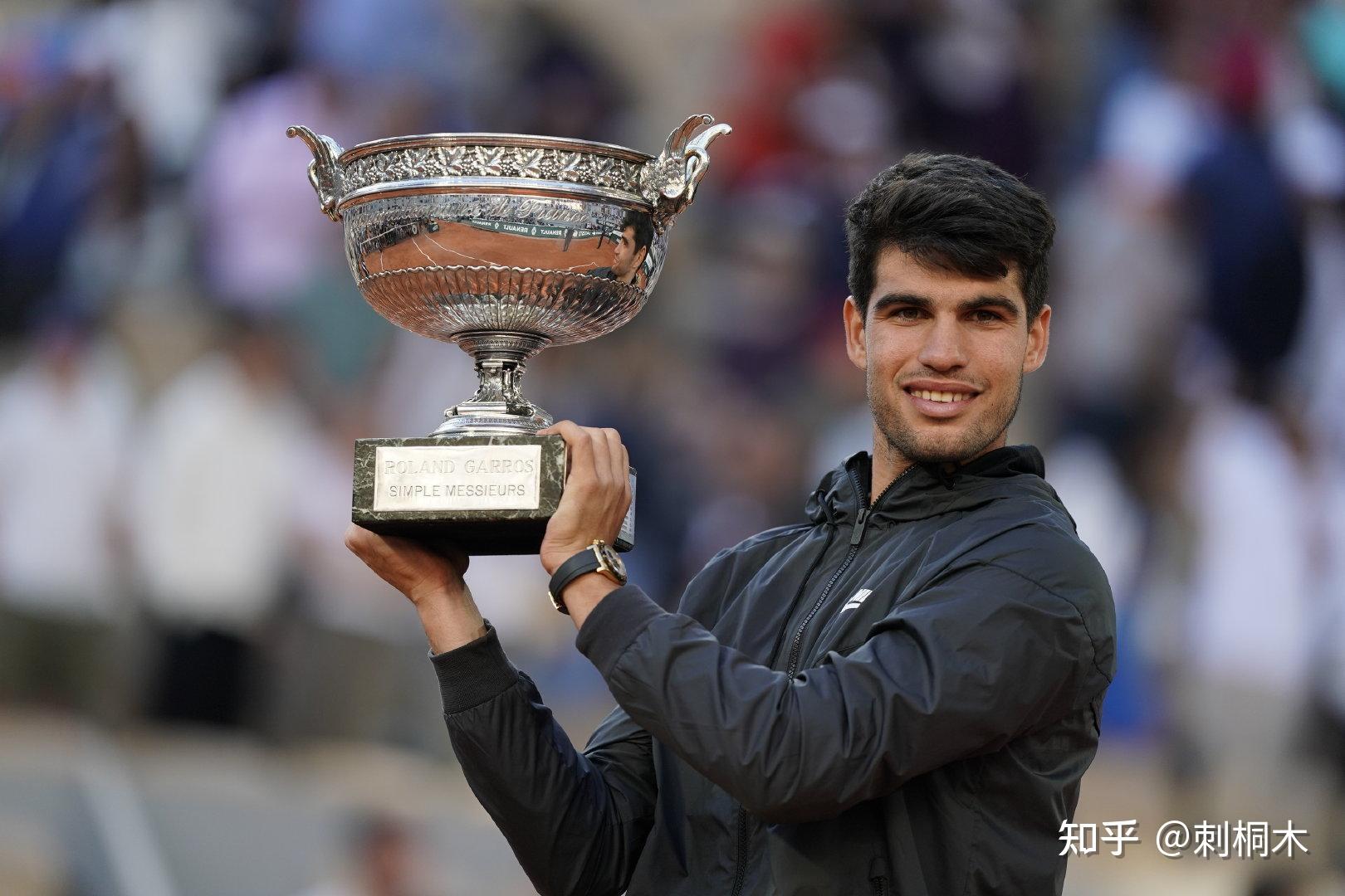 全队的专注 全队的专注