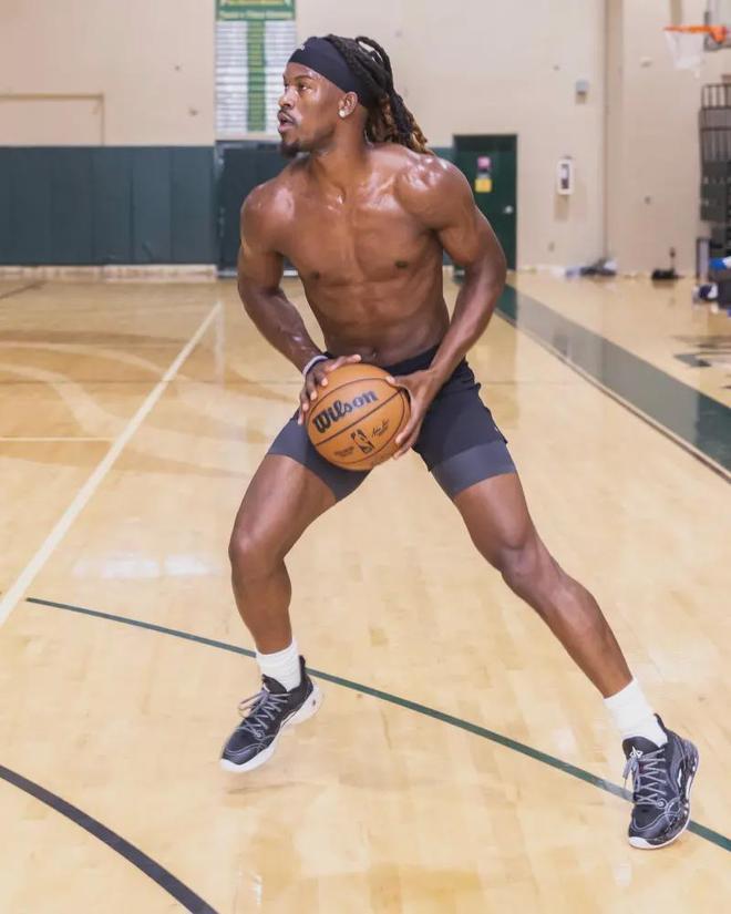 可读性上更 可读性上更