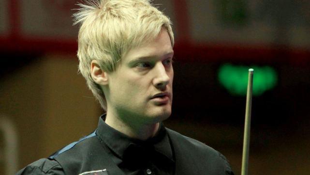 伸至旋转门 伸至旋转门